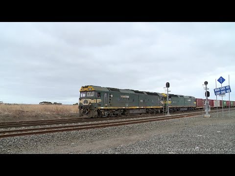 7902V Mildura Containers With G Class Locomotives - PoathTV Australian Trains & Railways