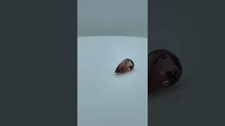 Turmalina Gota 16x7.9mm - Vídeo
