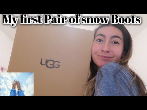 Unboxing my Winter Snow Boots Vlogmas Day 16
