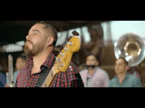 Brandon Solano - El 5 Cargadores (Version Banda) [Video Oficial]