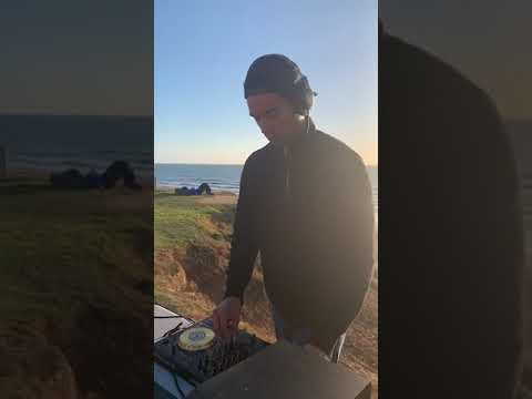 Niko Tiapula DJ Set in Pacific Beach, San Diego, CA (October 18th, 2021).