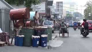 [Liputan] Ramainya Pedagang Bedug Musiman Selama Bulan Ramadhan