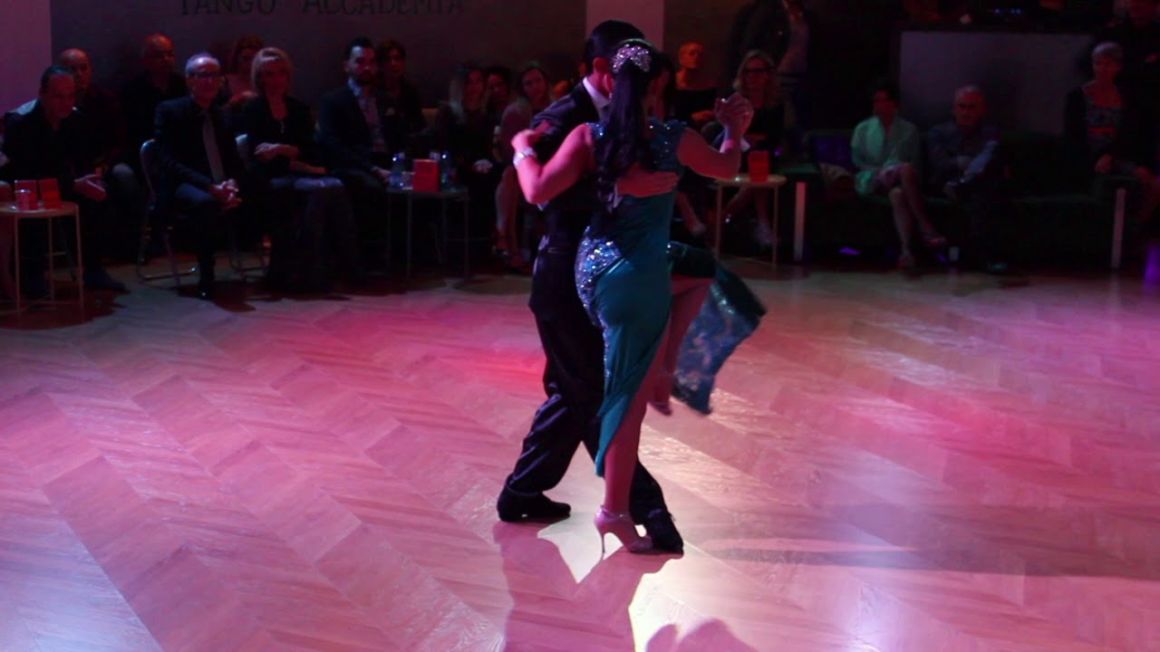 Juan David Vargas y Paulina Mejia 1/4 - 2 Corazones Tango Accademia Rimini 4/1/2019