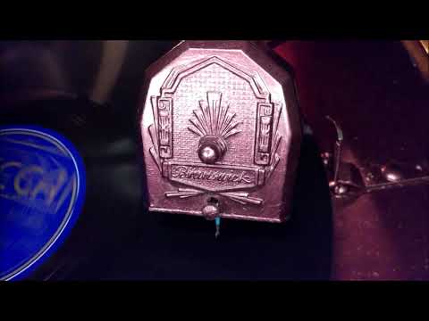 1931 BRUNSWICK MODEL 42 AUTOMATIC PANATROPE