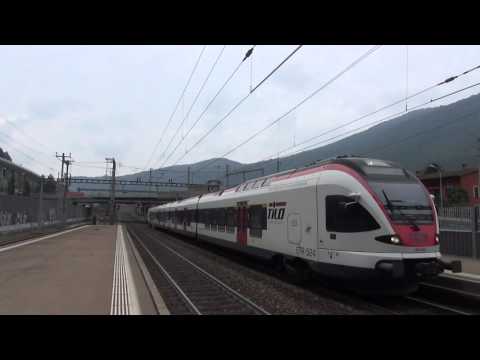 TILO ETR 524 ARRIVA IN STAZIONE A CAPOLAGO - RIVA S. VITALE. 17 - 10 - 2015.