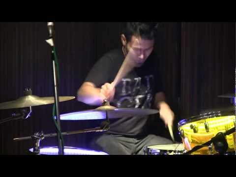 Gugun Blues Shelter - On The Road Again @ Mostly Jazz 06/04/12 [HD]