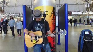 Sings Dylan Page Paramount Performs &#39;Don&#39;t Think Twice, It&#39;s Alright &#39; Live at Canary Wharf Station