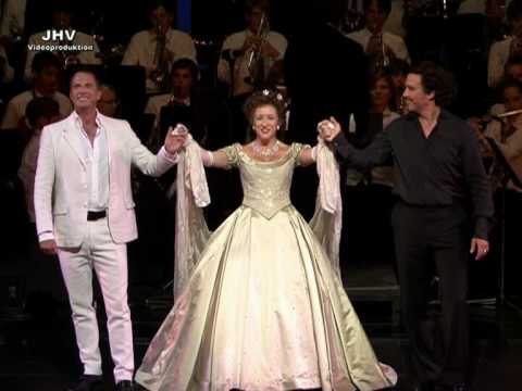 Janet Chvatal, Marc Gremm und Kevin Tarte: Königsgala in Festpielhaus Füssen 2008
