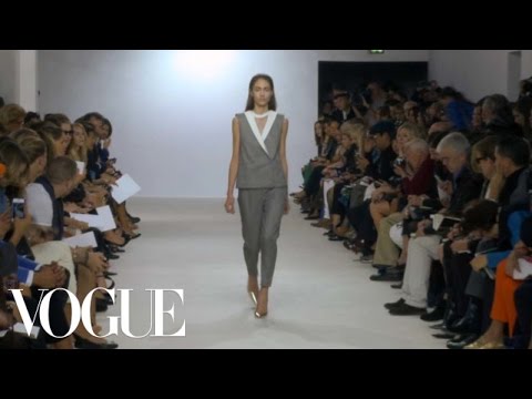 Giambattista Valli Ready to Wear Spring 2013 Vogue Fashion Week Runway Show
