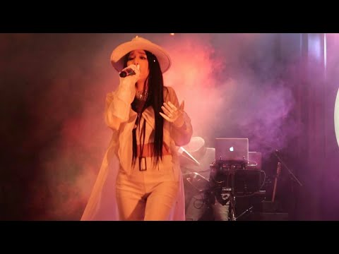 191104 Tiffany Young – “Heartbreak Hotel” // Toronto – Magnetic Moon Tour