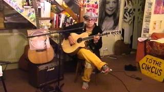 10CC - Marriage Bureau Rendezvous - Acoustic Cover - Danny McEvoy