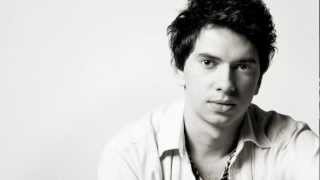 Julian le Play | Kind Sein