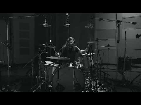 Thumbnail of the video: Dave Grohl - PLAY
