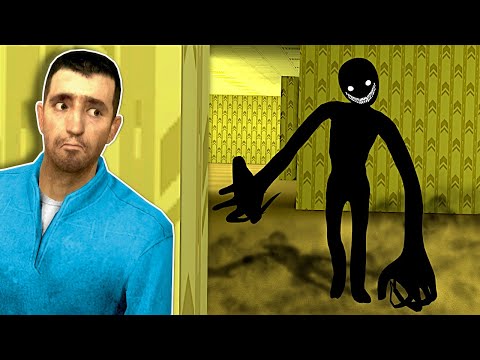 A SMILER IS AFTER ME IN THE BACKROOMS! (Garry's Mod)