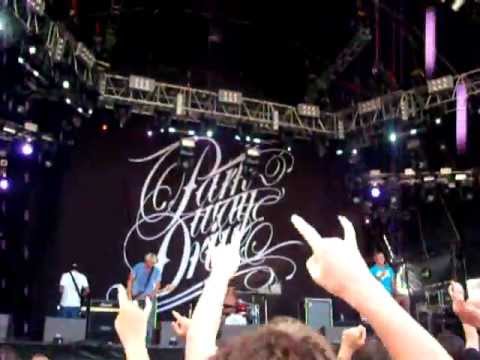 Parkway Drive - Big Day Out 2012 Auckland - Deliver Me