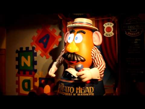 Giant  Animated Mr. Potato Head From Toy Story ride at Disney's Hollywood Studios  (HD)