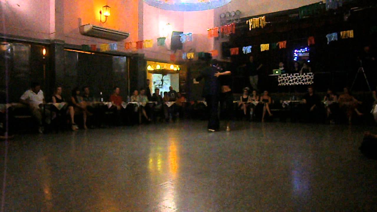 Virginia Vasconi y Jon Lambert en El Motivo Tango, 18/11/13