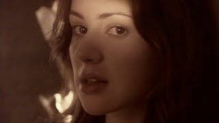 Musik-Video-Miniaturansicht zu Chains Songtext von Tina Arena