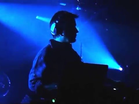 LAURENT GARNIER : " intro" Frank Wiedemann & Ry Cuming - Howling (Âme Remix)