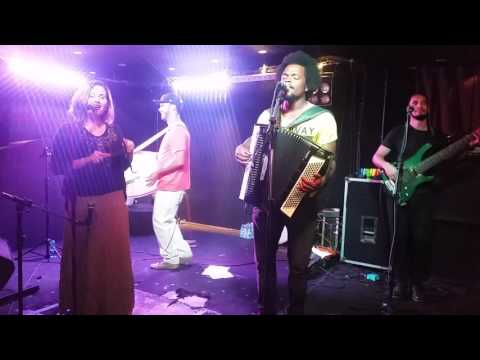 🎶 Acalanto 🎶 Black do Acordeon e Bárbara Greco