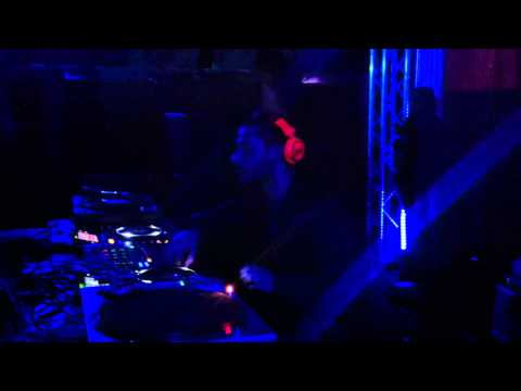 LE CANNIBALE 11/01/2013 - UABOS WARMING UP FOR THE MAGICIAN