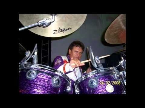 download lagu mp3 mp4 Anillo Laberinto, download lagu Anillo Laberinto gratis, unduh video klip Anillo Laberinto
