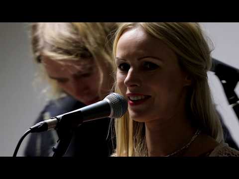 Elva Linnaraamatukogu 96, 2018, Ehin ja Sepp kontsert