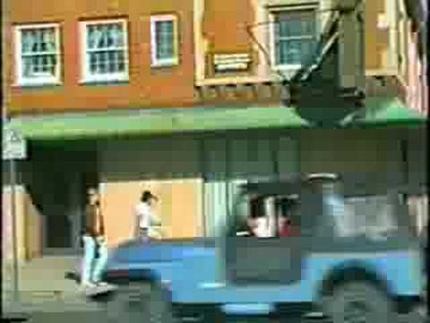 俄亥俄州立大學校園攝像視頻--86年10月第2期。 (Camera Video of Ohio State University Campus - Oct '86 pt. 2)