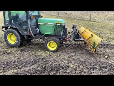 Köp Kompakttraktor John Deere 855 på Klaravik