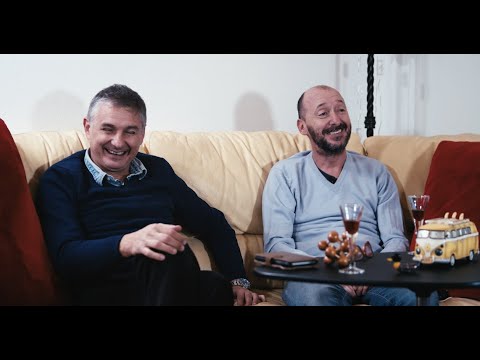 Barzelletta Gli scoppiati sul sofà - Paci