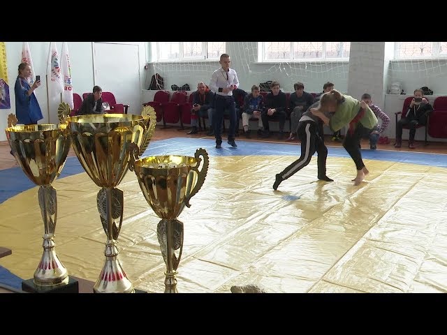 В Нурлате прошел 10-й межрегиональный турнир по чувашской национальной борьбе на поясах «Керешу»