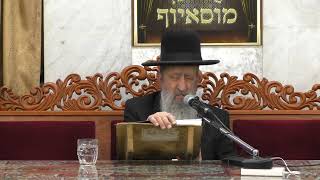 הרב בן ציון מוצפי • בסימנא טבא פרשת בראשית • תשרי תש"פ (הרב בן ציון מוצפי) - התמונה מוצגת ישירות מתוך אתר האינטרנט יוטיוב. זכויות היוצרים בתמונה שייכות ליוצרה. קישור קרדיט למקור התוכן נמצא בתוך דף הסרטון