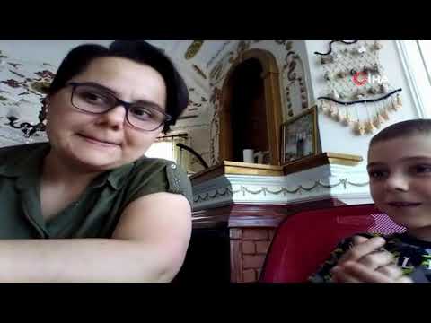 Bakan Selçuk çocukları hastanede eğitim gören annelerle buluştu
