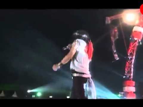 Konser 8 Bintang l Candil - Suit Suit He He (Gadis Sexy) l Slank