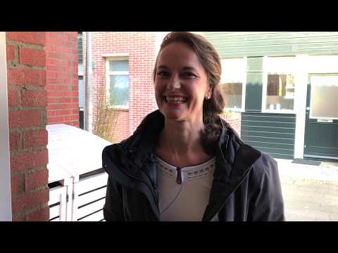 download lagu mp3 mp4 Bredemeijer Cosy Manto, download lagu Bredemeijer Cosy Manto gratis, unduh video klip Bredemeijer Cosy Manto