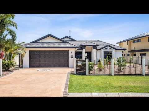 21 Harrison Circuit, Urangan, QLD 4655, 4 slaapkamers, 2 badkamers, House