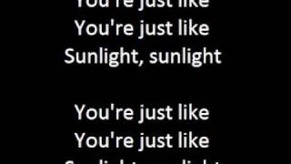 Bag Raiders - Sunlight (Lyrics)
