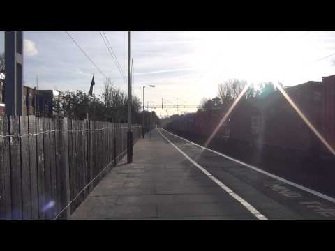 (HD) Freightliner 90049 + 90047 Pass Bushey On 4M88
