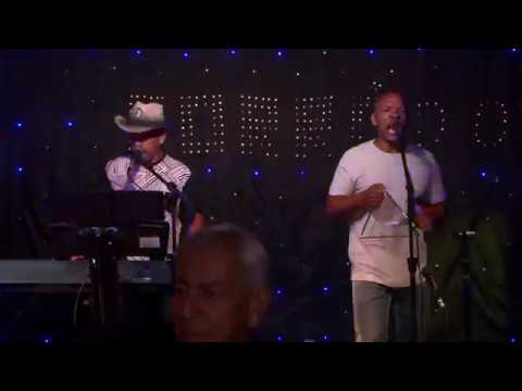 PREVIA DVD IRMÃOS LIANDRO no Forró do Tota