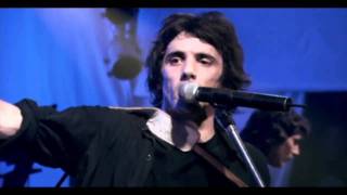 Es Tarde Lyrics English Translation