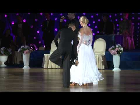 Valeri Emanuel - Kehlet Tania, English Waltz (Musical Interpretation) (Close-Up)