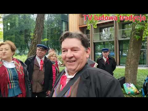 BUSKIE SPOTKANIA Z FOLKLOREM a w plenerze WINCENTOWIANIE pograli dla fanów muzyki ludowej