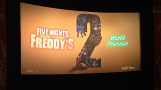 Introduction de la première de Five Nights at Freddy's 2 avec Jason Blum et les acteurs