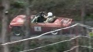 preview picture of video 'Crash Supercharged V8 MGB Mount Cotton hillclimb 1.6.2013'