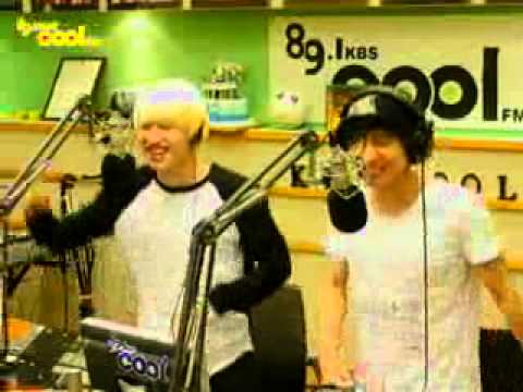 110913 sukira - 【LIVE】 EunTeuk sing "Champion / PSY"