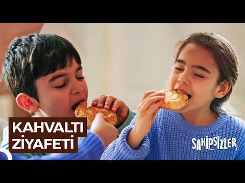Azize, Aç Kalan Kardeşlerine Yemek Getirdi | Sahipsizler 10. Bölüm