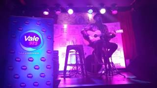 Santiago cruz - Pies de duende Frágil