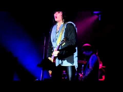 Cinderella - Nobody's Fool (17.06.2011, Arena Moscow, Moscow, Russia)