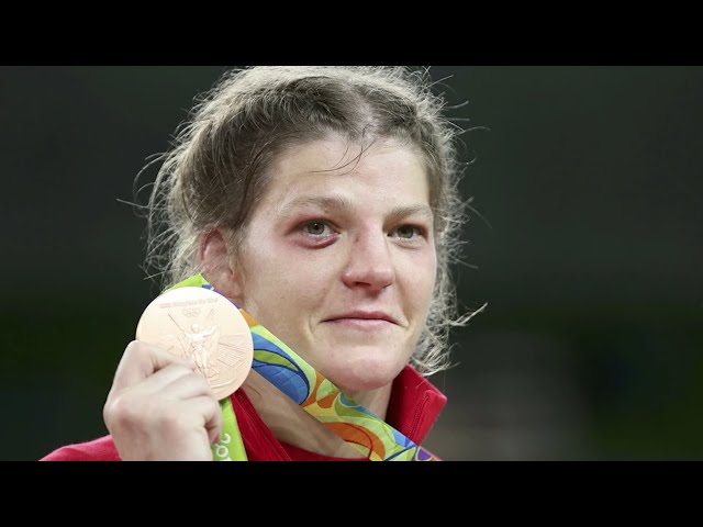 Екатерина Букина, призер Олимпийских игр, теперь делится опытом с юными ангарскими борцами