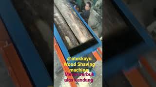 mesin serbuk kayu alas kandang ayam boiler/Wood shaving machine/animals bedding